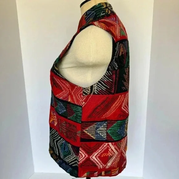 Vintage red and black  embroidered cotton vest - Picture 2 of 11